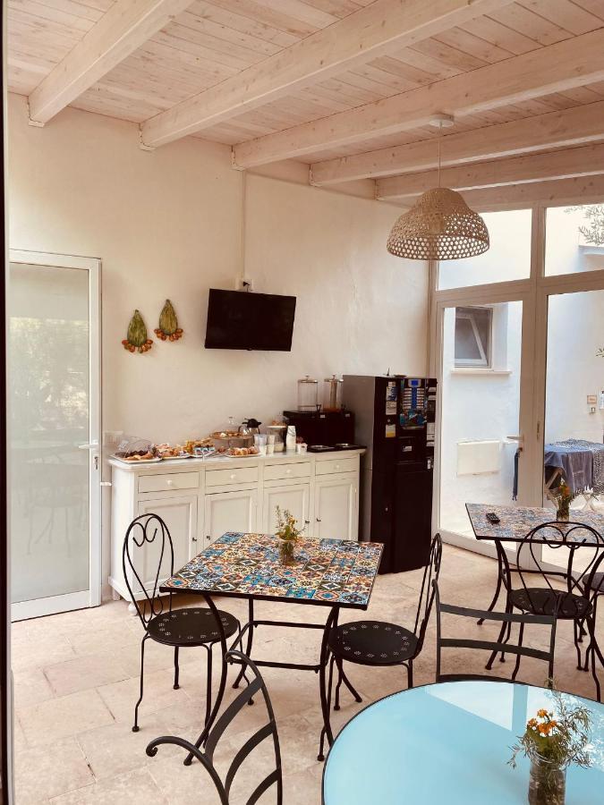 B&B Quasimare Porto Cesareo Buitenkant foto